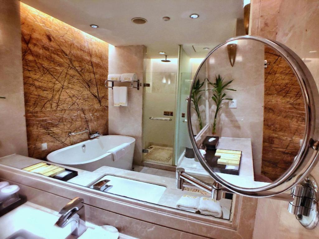 Sichuan Tennis International Hotel Main Building Chengdu Esterno foto